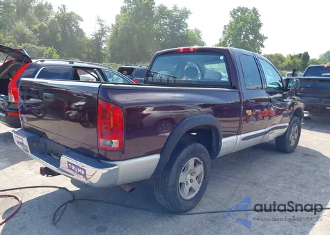 2004 Dodge Ram 1500 Slt/Laramie z USA, uszkodzony, nr VIN 1D7HU18D94S765888